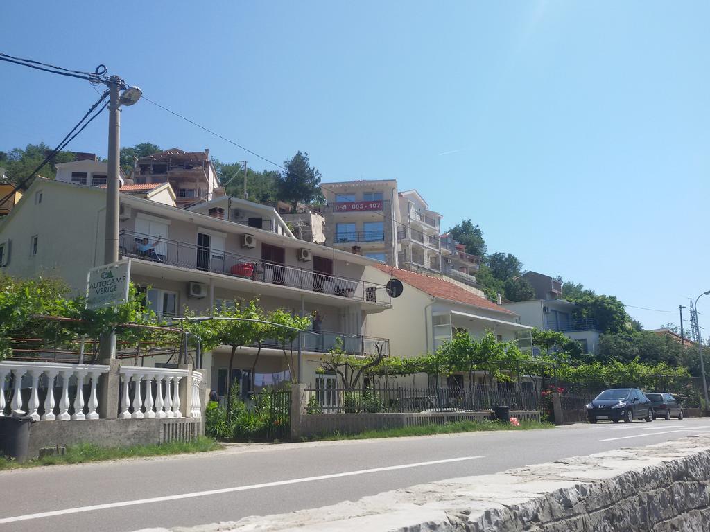 Apartmani Ivana Tivat Exteriér fotografie