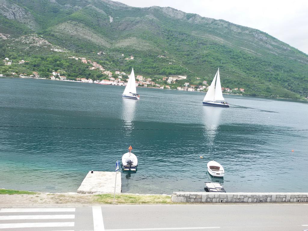 Apartmani Ivana Tivat Exteriér fotografie