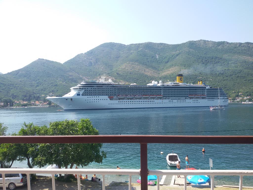 Apartmani Ivana Tivat Exteriér fotografie